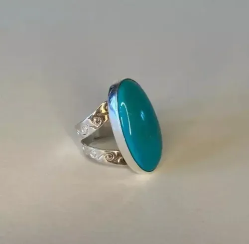 Vintage sterling silver turquoise ring